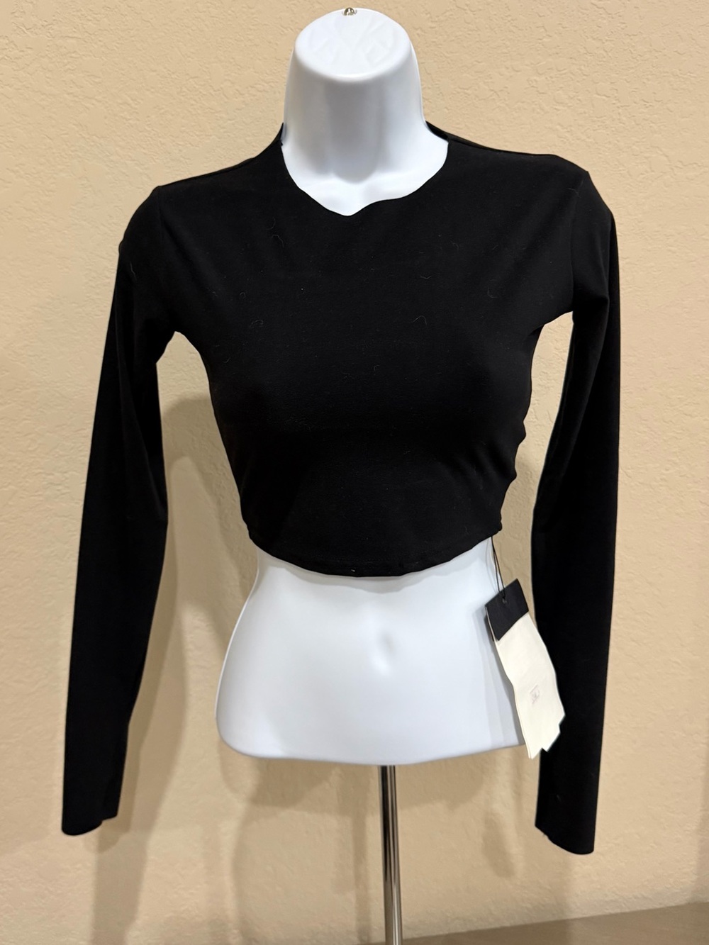 ZYM Dancestyle Latin Rhythm practice wear black long sleeve crewneck top